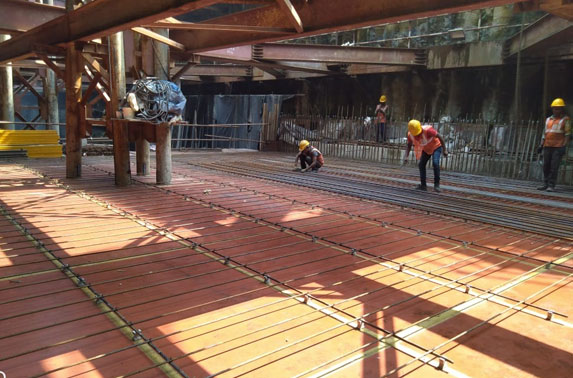Concourse Slab Reinforcement Progress in Grid 6-8 at Hutatma Chowk Station